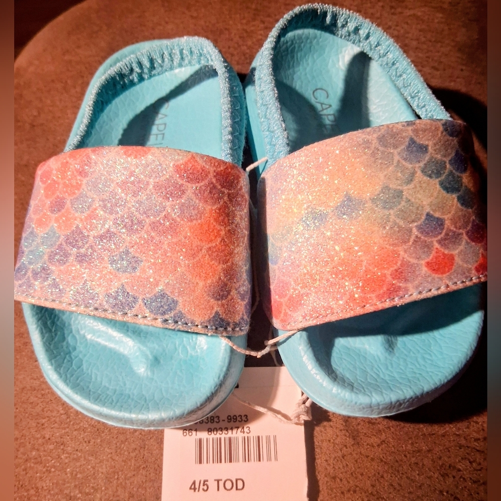 NWT Cappelli Bany Girla Sandals ., Sz 4-5